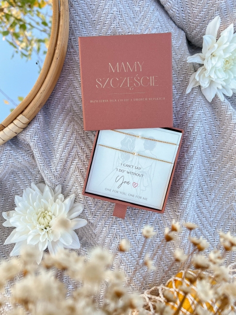 pytanie o świadkowanie bransoletka na łańcuszku z perełką.JPG