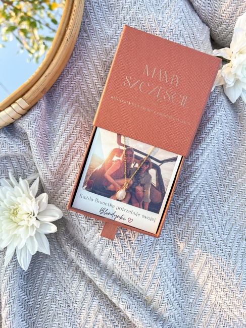 naszyjnik Aurelie z fotodedykacją.jpg