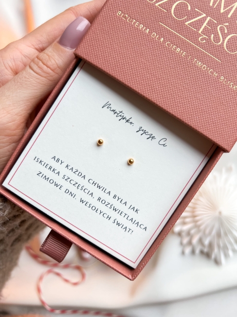 MINIMALISTYCZNE KOLCZYKI NA ŚWIĘTA Z DEDYKACJĄ4.jpg