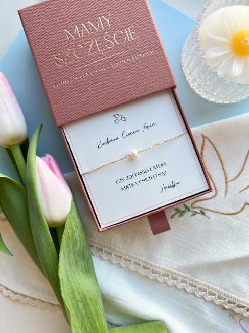 naszyjnik-only one z perełką-prezent-na-podziekowanie-dla-chrzestnej3.jpg